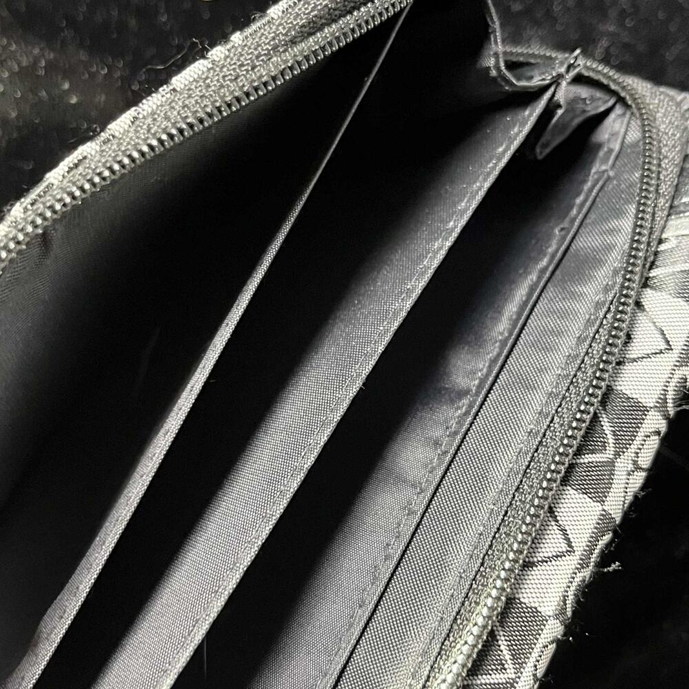 Y2K Black & Gray Heart Wallet - Picture 5 of 10